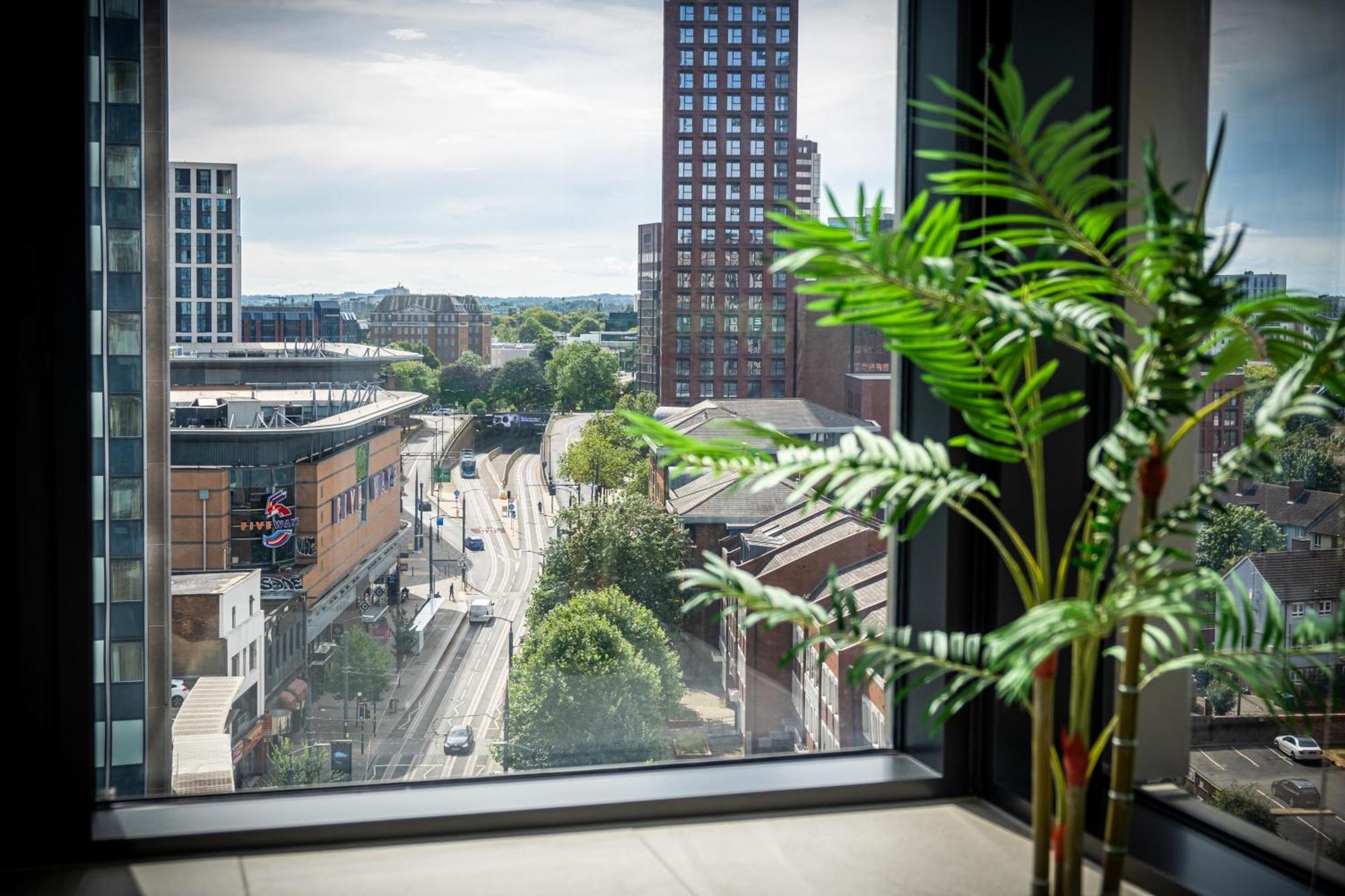Mercian Luxury Serviced Apartments- Birmingham City Centre - Your Perfect Stay - Gym Rooftop Terrace Cinema Room Екстериор снимка