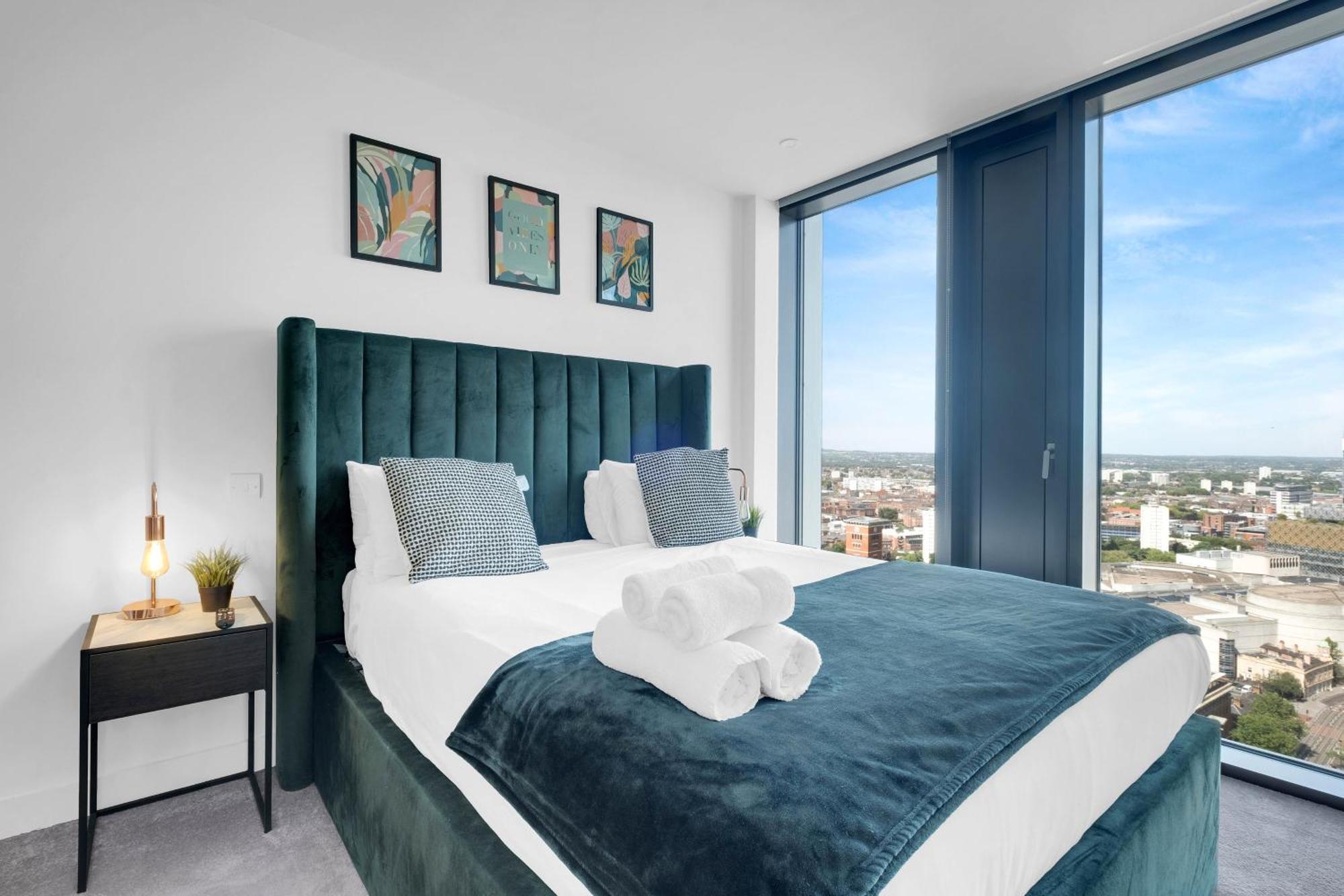 Mercian Luxury Serviced Apartments- Birmingham City Centre - Your Perfect Stay - Gym Rooftop Terrace Cinema Room Екстериор снимка