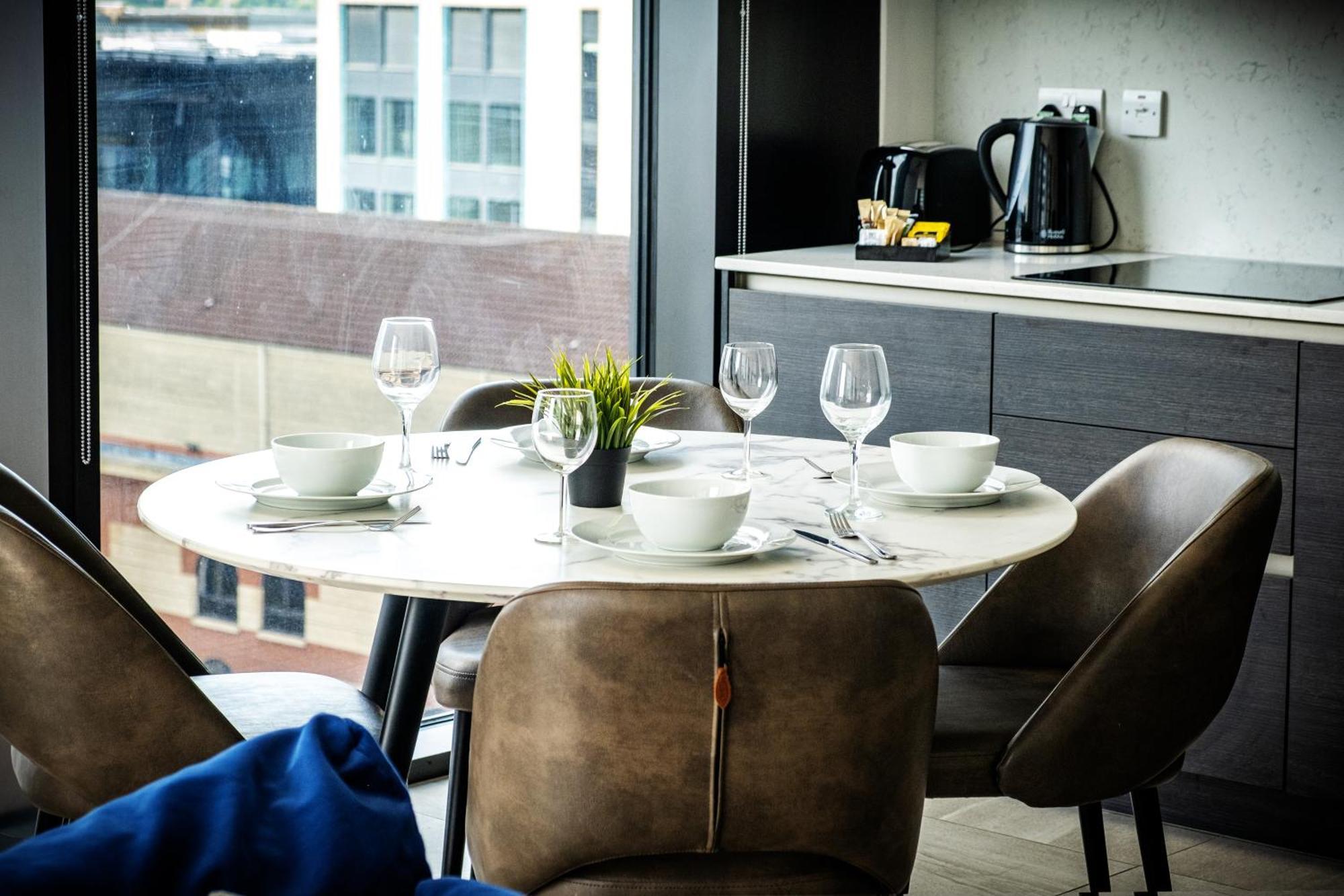 Mercian Luxury Serviced Apartments- Birmingham City Centre - Your Perfect Stay - Gym Rooftop Terrace Cinema Room Екстериор снимка